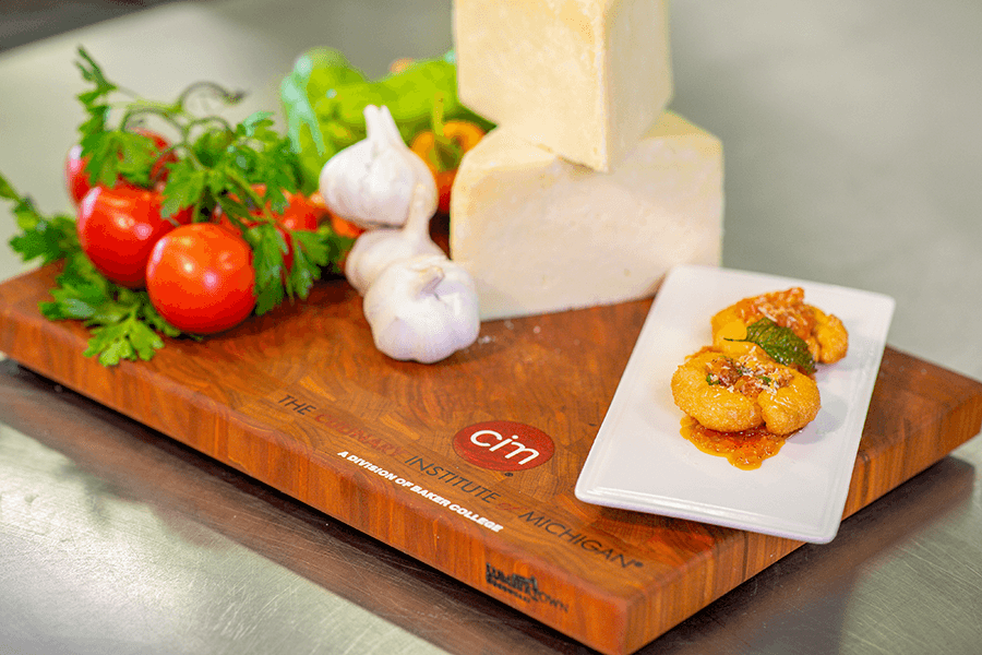 Sardinian Sebadas (Pecorino Cheese Fritters with Honey)