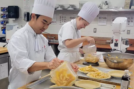 Culinary Institute of Michigan students working on the kitchen